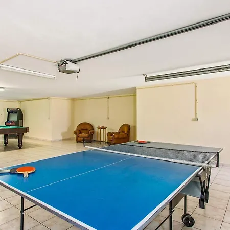 别墅 Carvalho By *